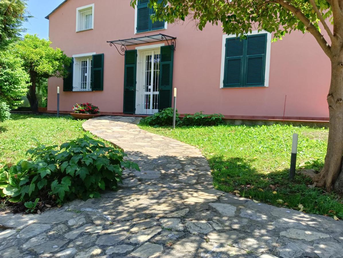 Villetta Con Giardino A Due Passi Dal Mare 임페리아 외부 사진
