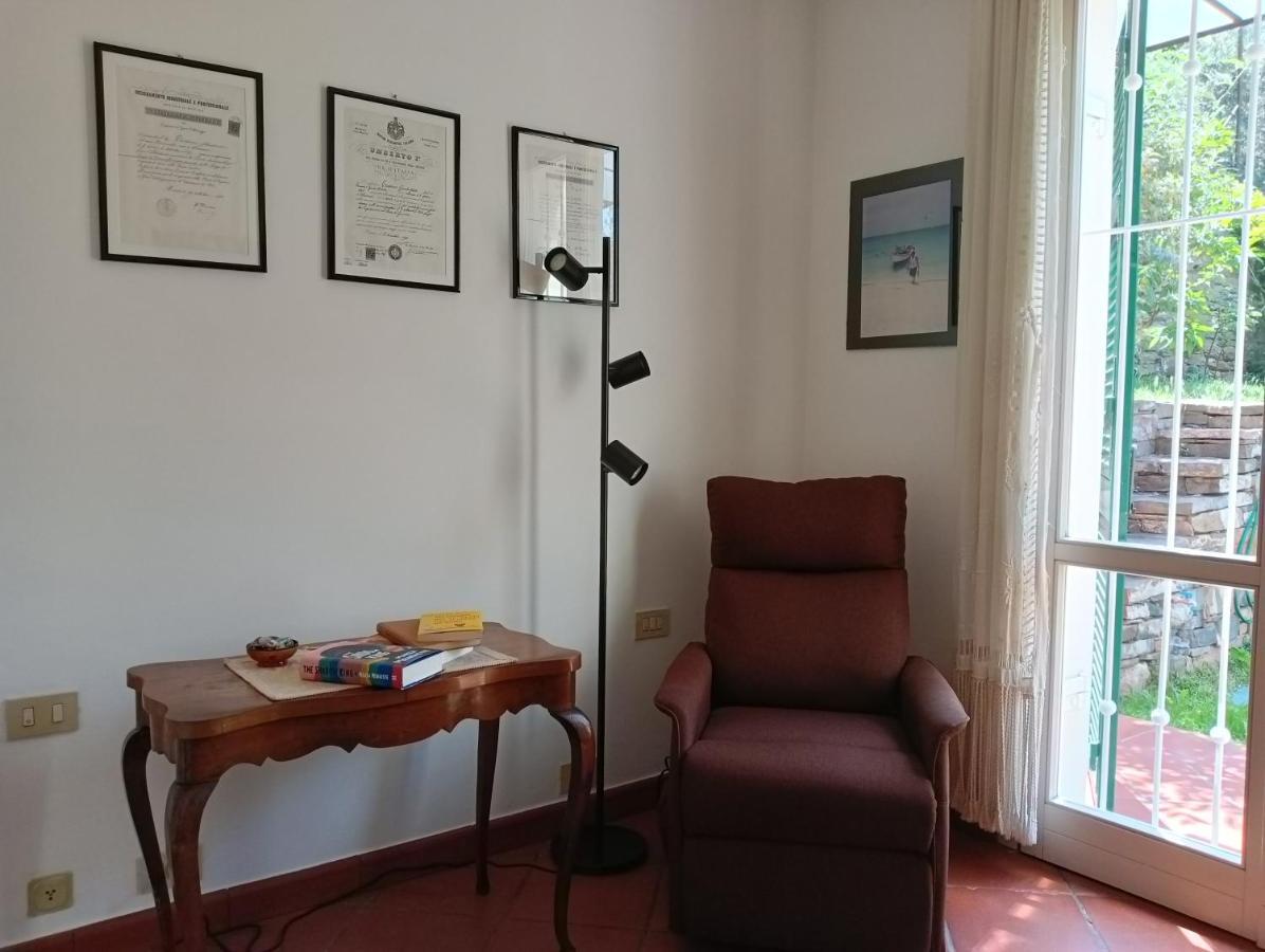 Villetta Con Giardino A Due Passi Dal Mare 임페리아 외부 사진