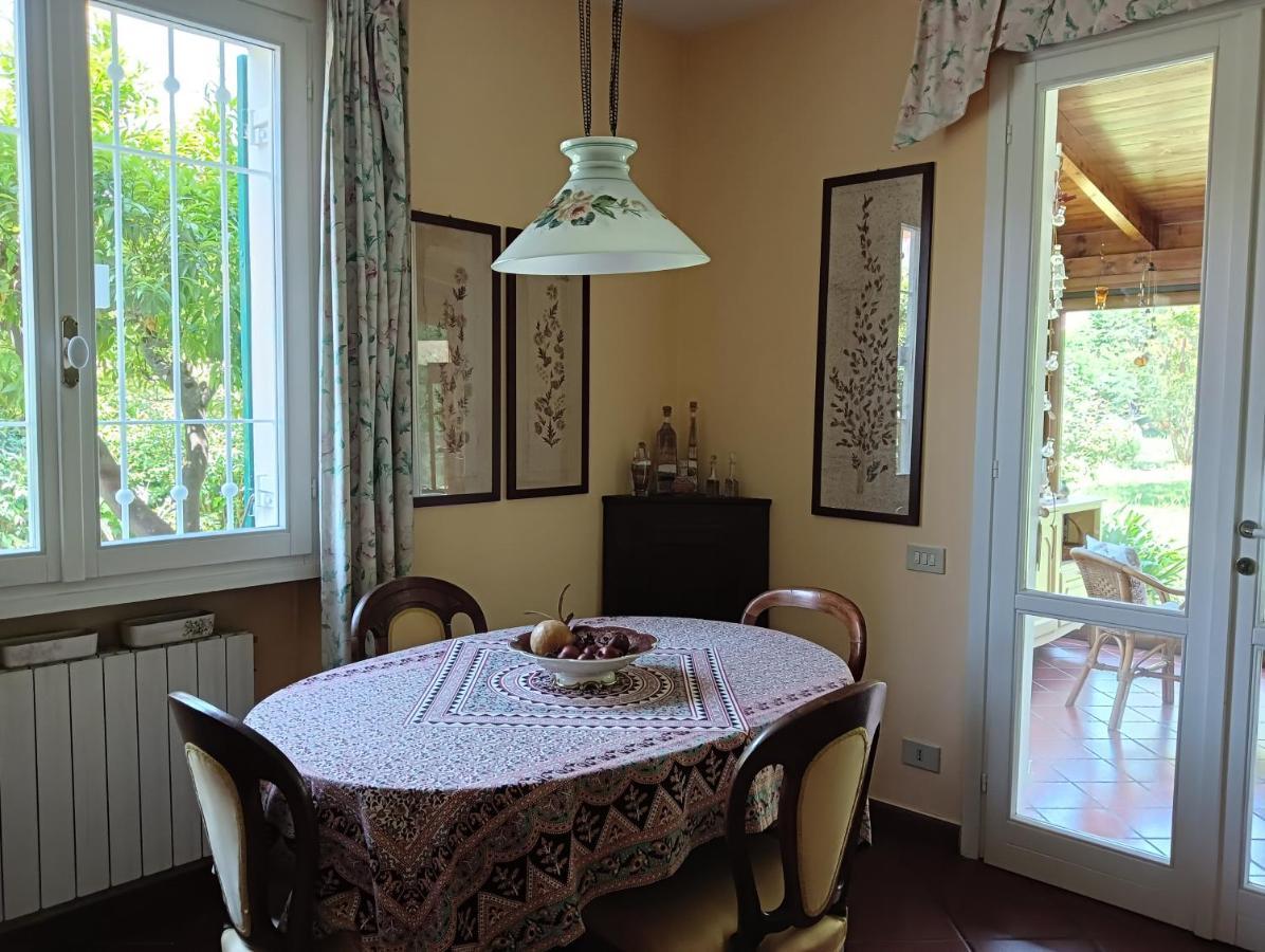 Villetta Con Giardino A Due Passi Dal Mare 임페리아 외부 사진